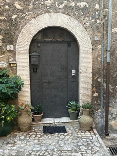Sermoneta Apartment | Rifugio Di Pace - Vista e Cucina Attrezzata