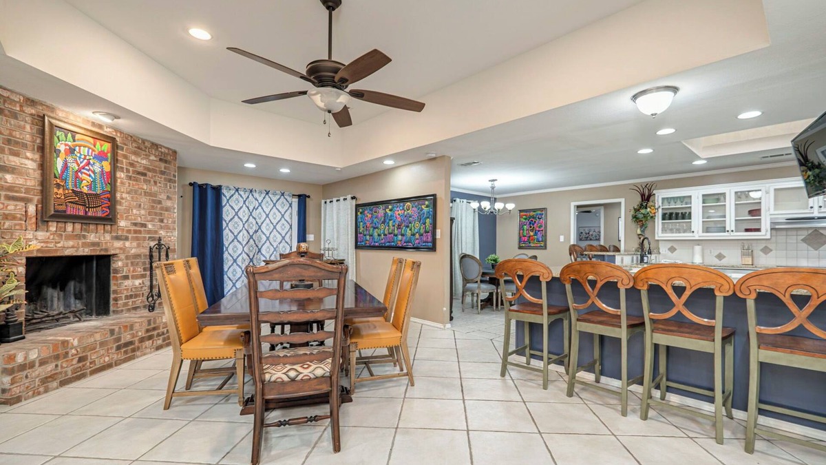 Midland House | Right At Home- Midland Santiago Dreams w/man cave, two large yards xtra parking