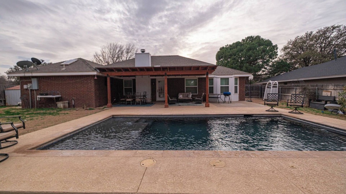 Midland House | Right At Home-Midland's Most Marvelous with Pool