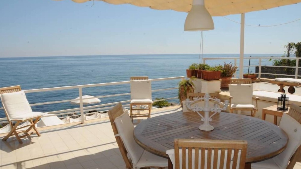 Addaura Villa | Right by the sea Villa in Palermo