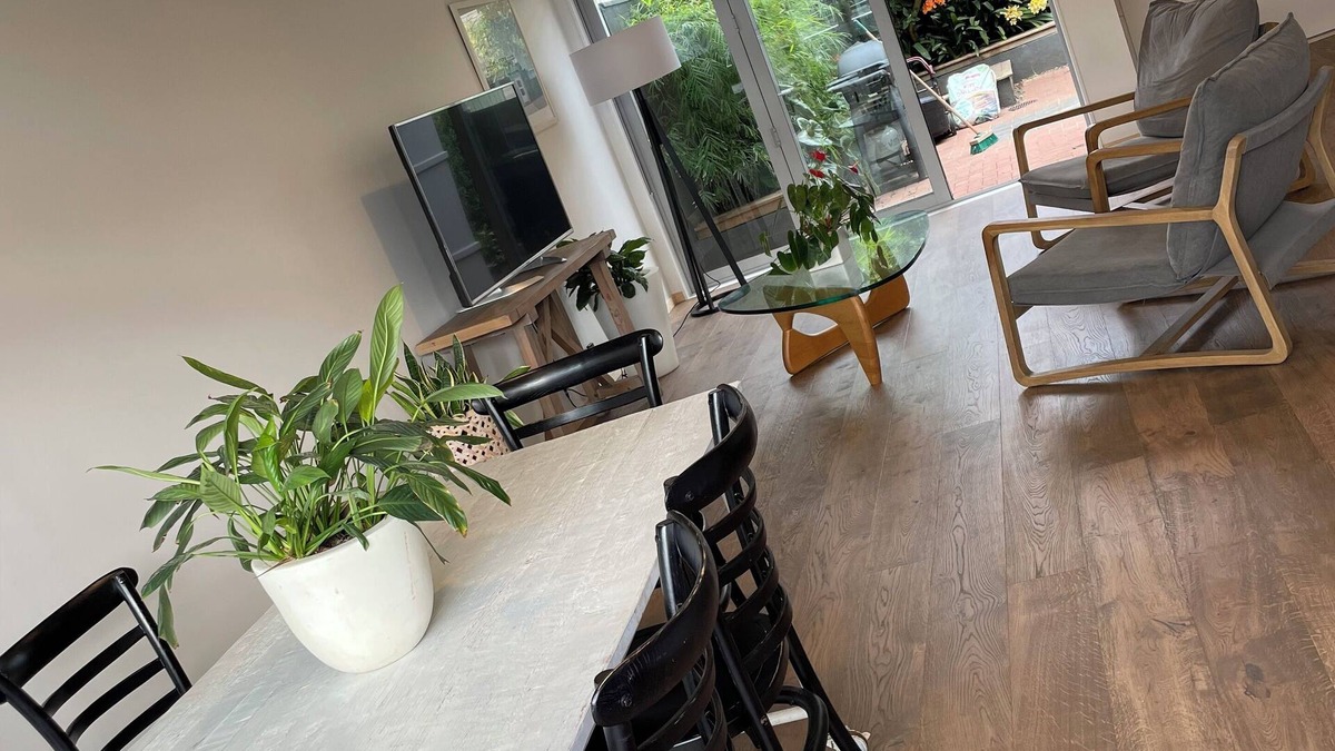 Takapuna House | Right IN THE Heart !