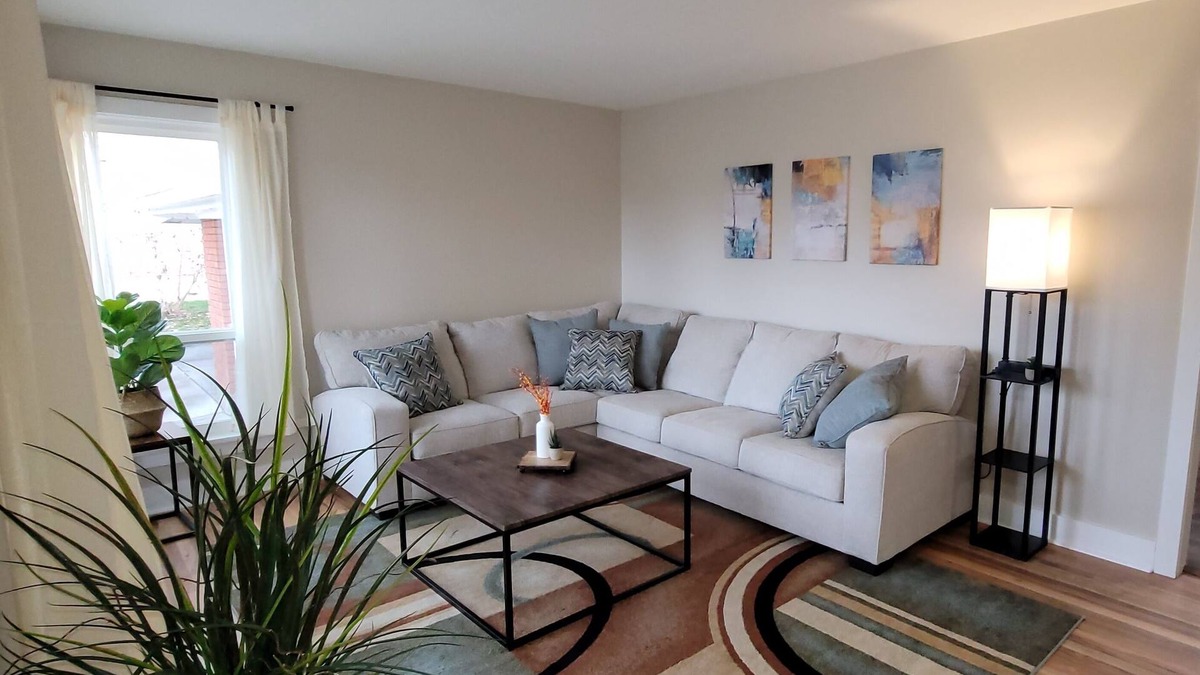 Pocatello House | Right next to ISU campus & Holt Arena.