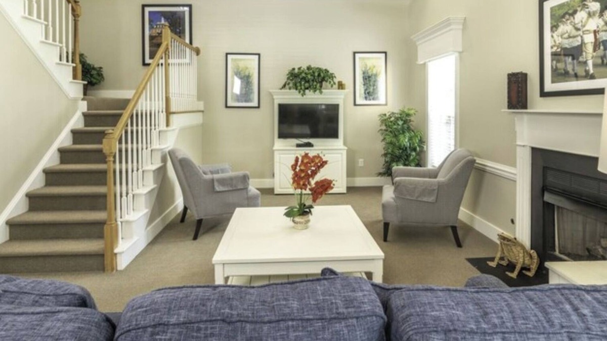 Lackey House | Right next to Water Country USA and a few minutes from Busch Gardens.