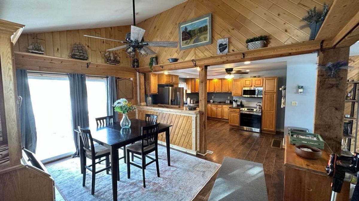Laurium House | Right off the main trail system! Heated garage large parking for large trailers