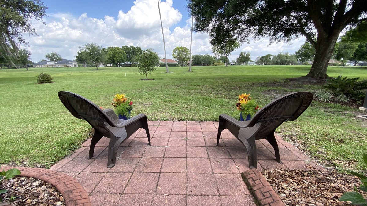 Sun 'N Lake House | Right on the award winning golf course and includes free sunshine!