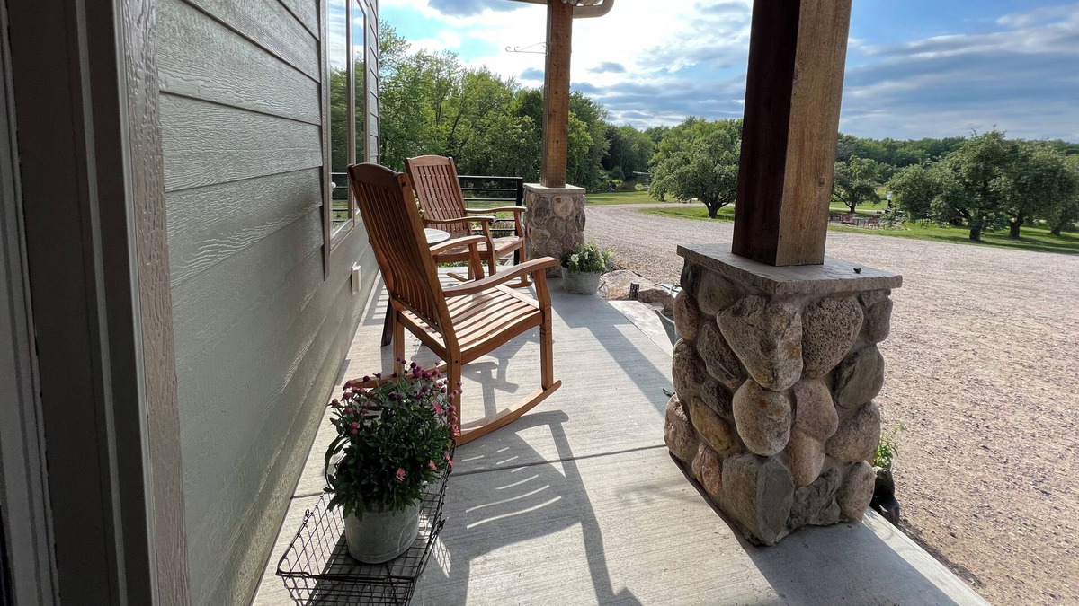 Carver County House | Right out of a Hallmark movie it is a perfect get away from it all!