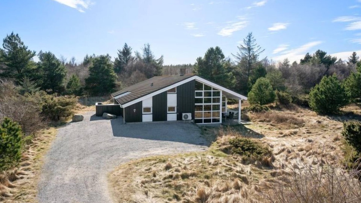 Hirtshals House | "Riika" - 425m from the sea by Interhome