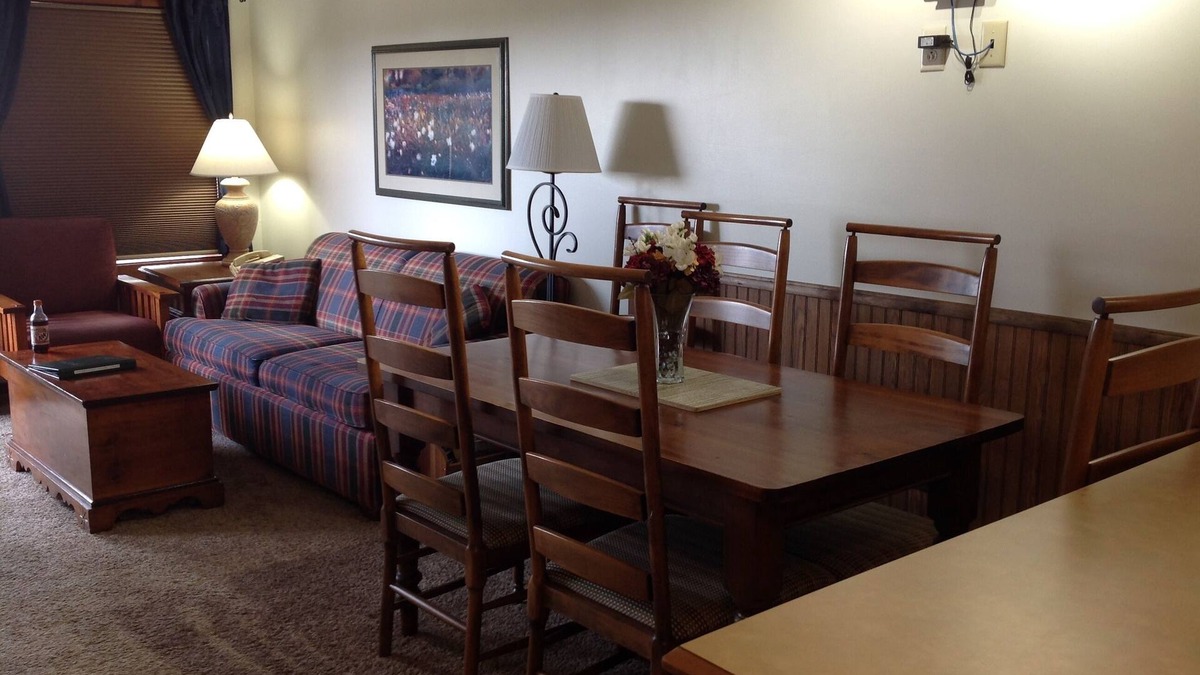 Snowshoe Condo | Rimfire Lodge 247 - Deluxe 1 Bedroom in the Village