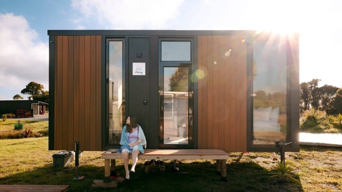 Hokitika House | Rimu View 2 by Tiny Away