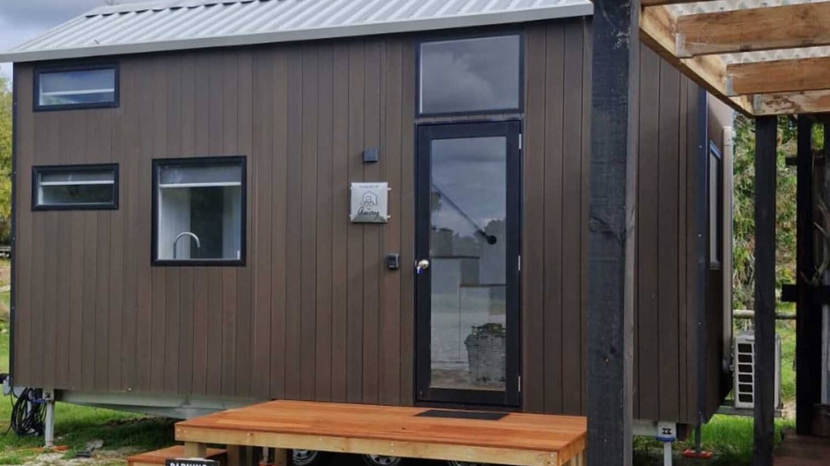 Hokitika House | Rimu View 3 by Tiny Away