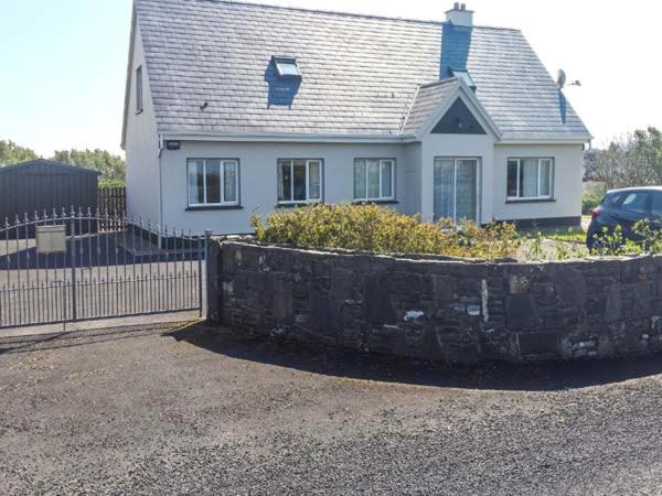 Carrigaholt House | Rinemackaderrig