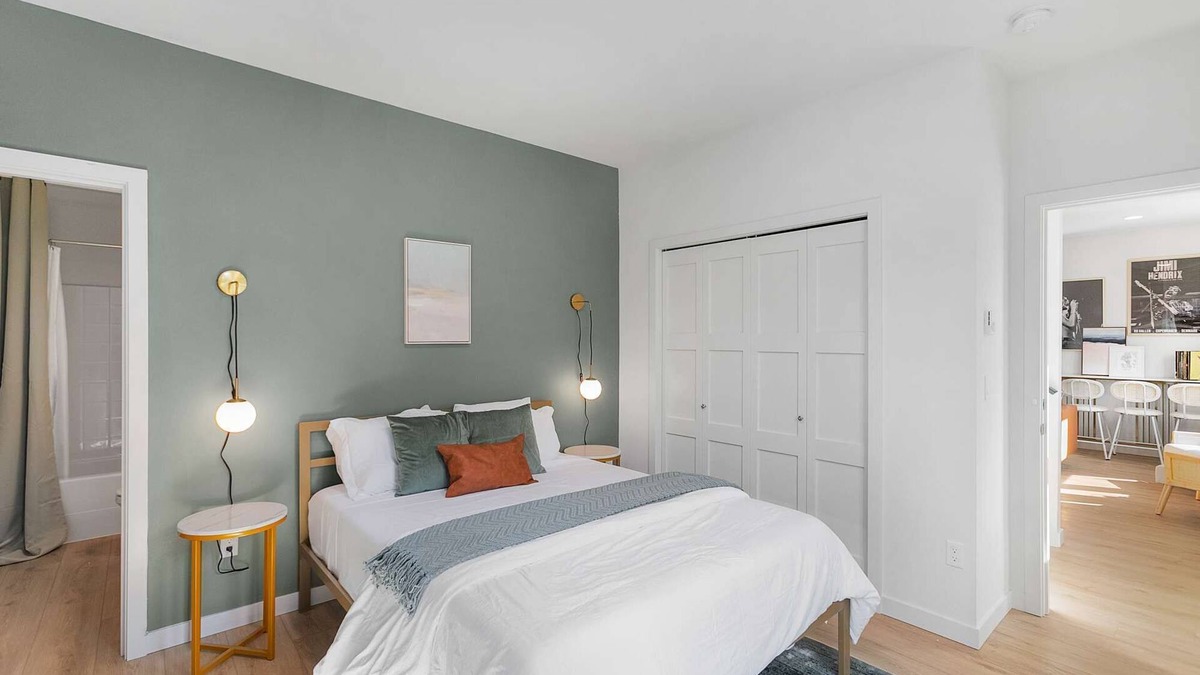 Minor House | Ringo's Sweet Suite - 84 Walkscore!