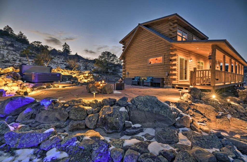 Del Norte House | Rio Grande National Forest Cabin Views and Hot Tub