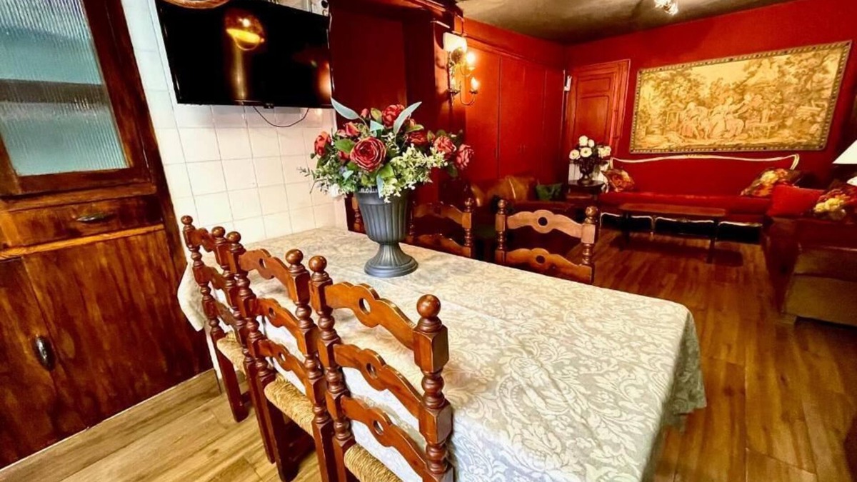 Santa Eulalia Bajera Bed & Breakfast | Riojania Heredad - Deluxe Room with king-size bed