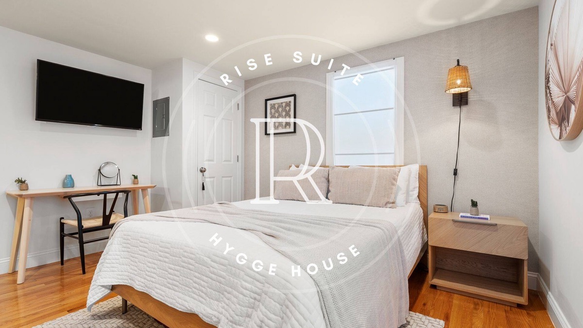 Newburyport Apartment | Rise Suite at The Hygge House