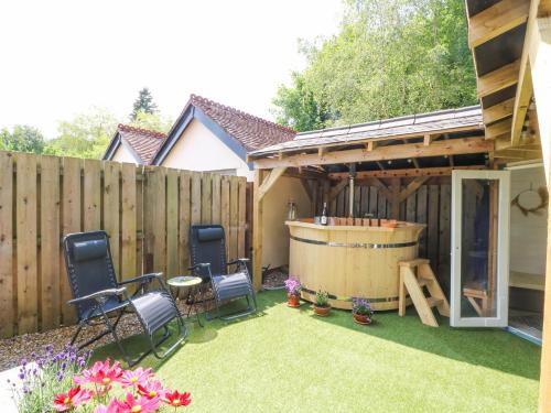 Hendrerwydd House | Rising Sun Cottage