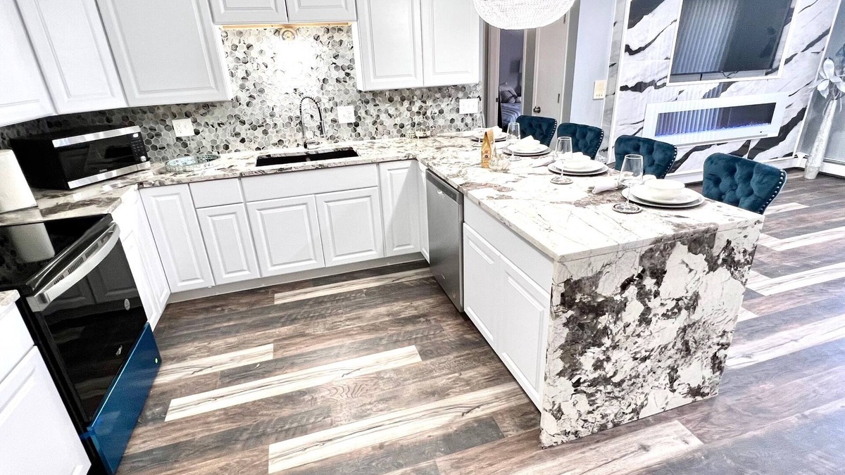 Appleton Apartment | Ritchie’s Residence of Kensington: Cinderella Suites