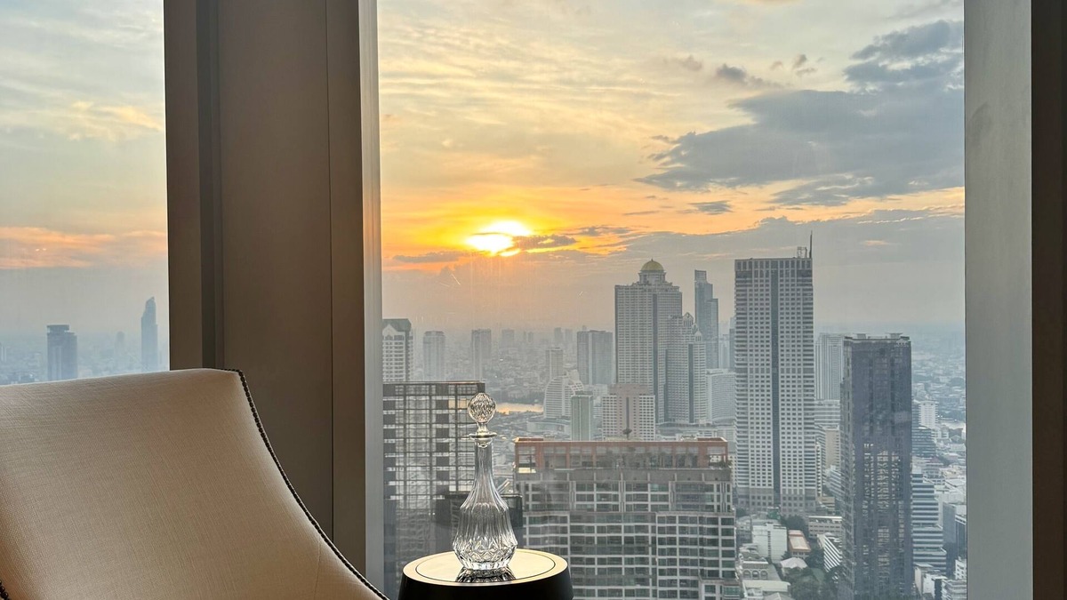 Silom Condo | Ritz Carlton Residences level 52nd! Breathtaking view!