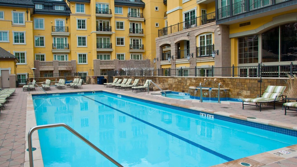 Vail Resort | Ritz Carlton Club - 2 Bedroom 2.5 Bath Holiday Week Ski Paradise!