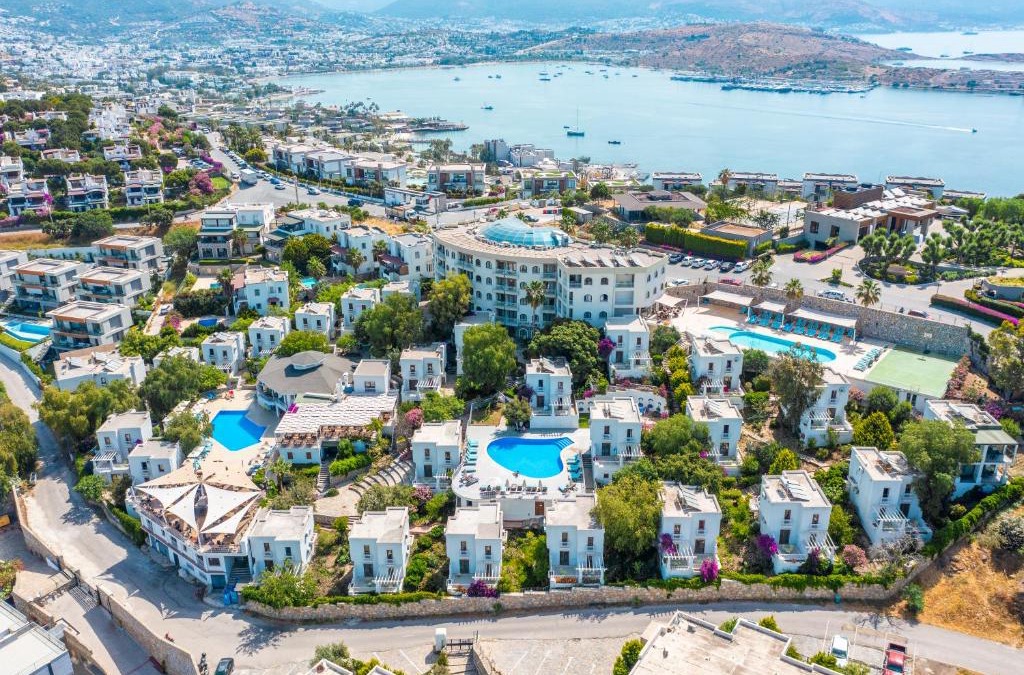 Bodrum City Center Hotel | Riva Bodrum Resort- Adult Only +16