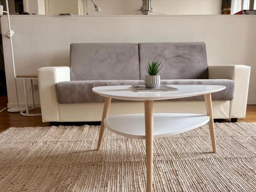 Barriera Vecchia-San Giacomo Apartment | RivApartments2 with private parking