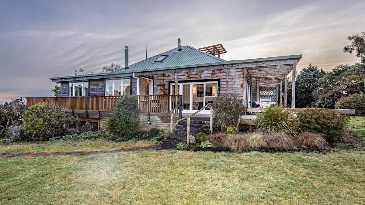Horopito Cottage | Rivendell - Horopito Holiday Home