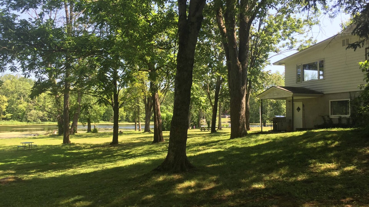 Town of Schroeppel House | River Affairs, everything you need to relax and so much more.