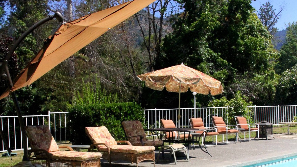 Grants Pass House | River And Pool...We've Got It All!
