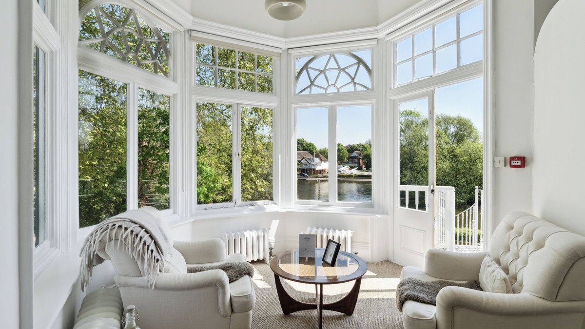 Bray on Thames Bed & Breakfast | River Arts Club