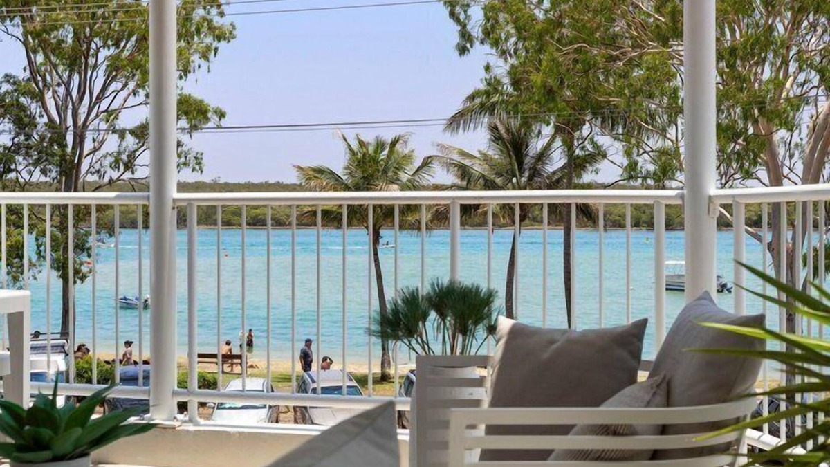 Noosaville Apartment | River Belle
