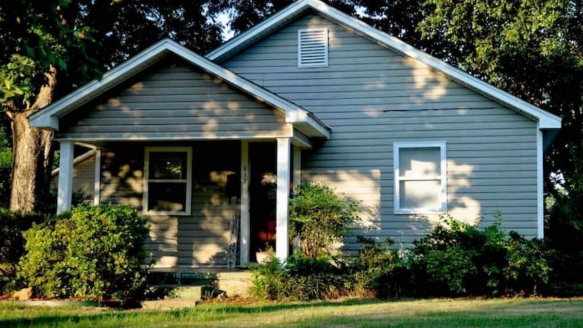 Russellville House | River Bend