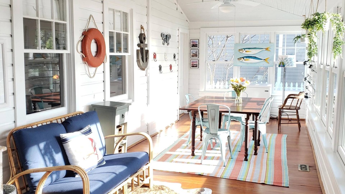 Croom House | River Cottage with Beach and Dock