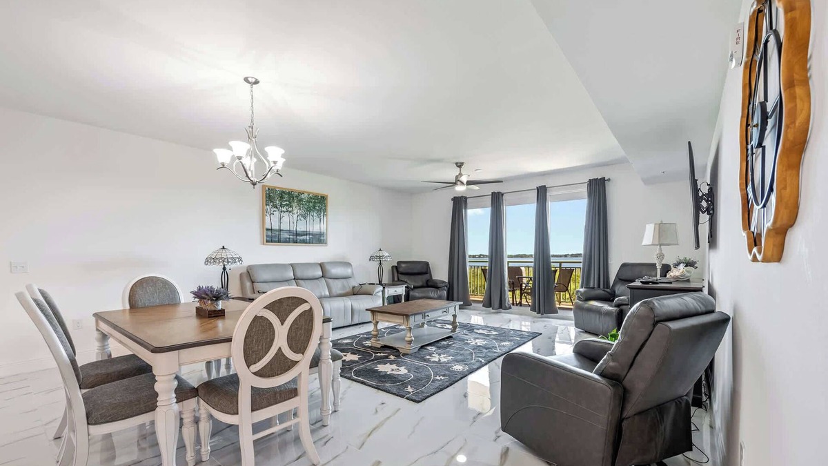 Merritt Island Condo | River Fly-In: 3BR Luxury Condo w/Resort Amenities