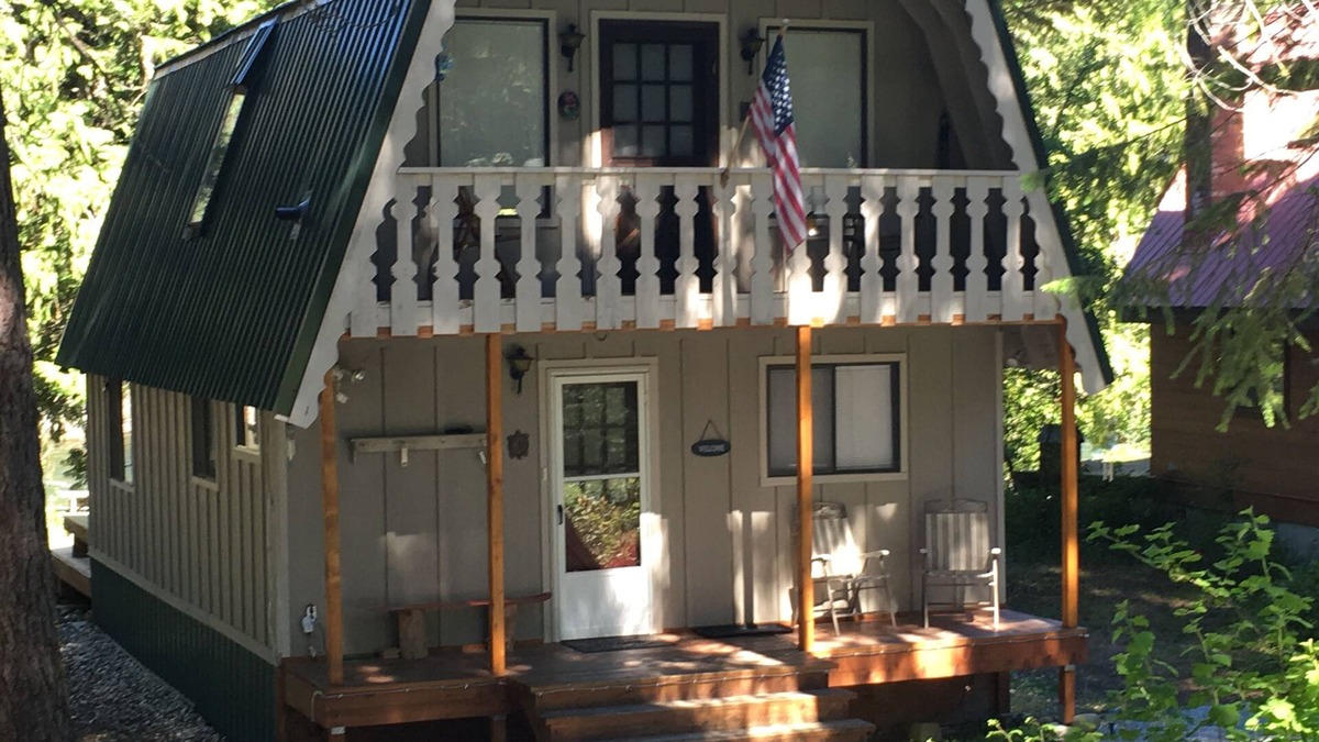 Leavenworth Cabin | River Front Cabin in Plain, close to Lake WenatcheennShort term rental #000168