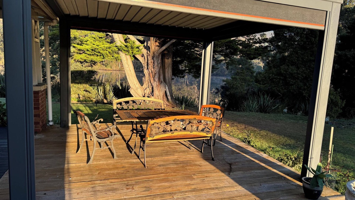 Huonville House | River Front Estate