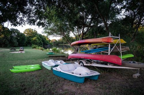 Lake Brownwood House | River Front Get Away