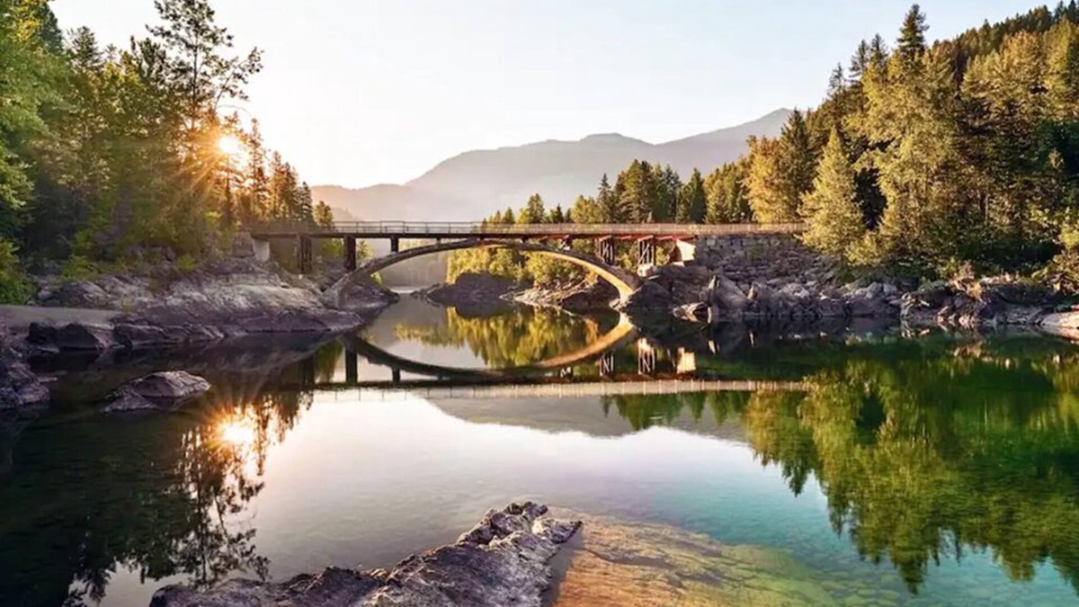 West Glacier House | RIVER HAUS: Glacier National Park's Iconic Home — The CLOSEST House to GNP