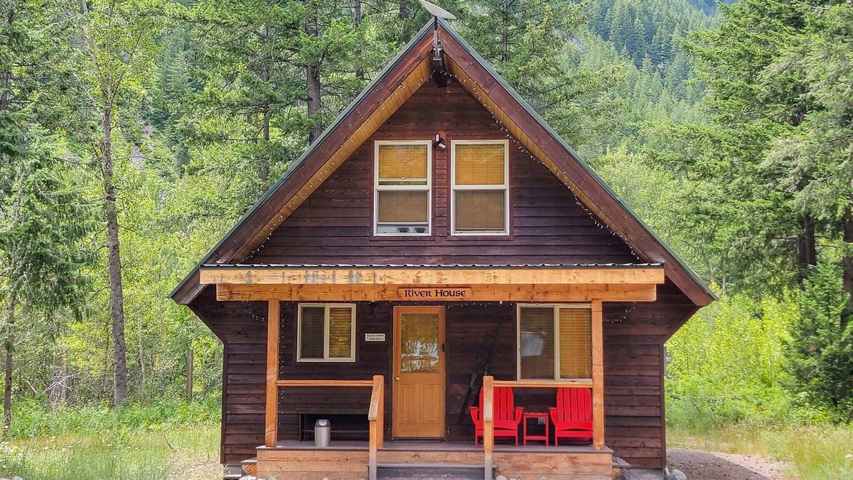 Mazama House | River House - Cabin at Lost River