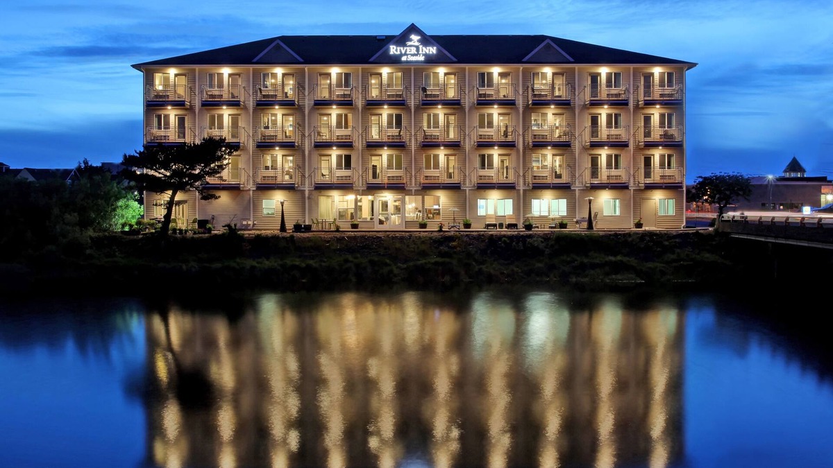 Seaside Hotel | River Inn at Seaside