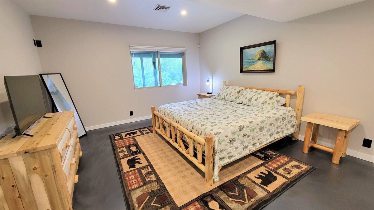 Murphy House | River Mountain Lodge | Great for Large Gatherings