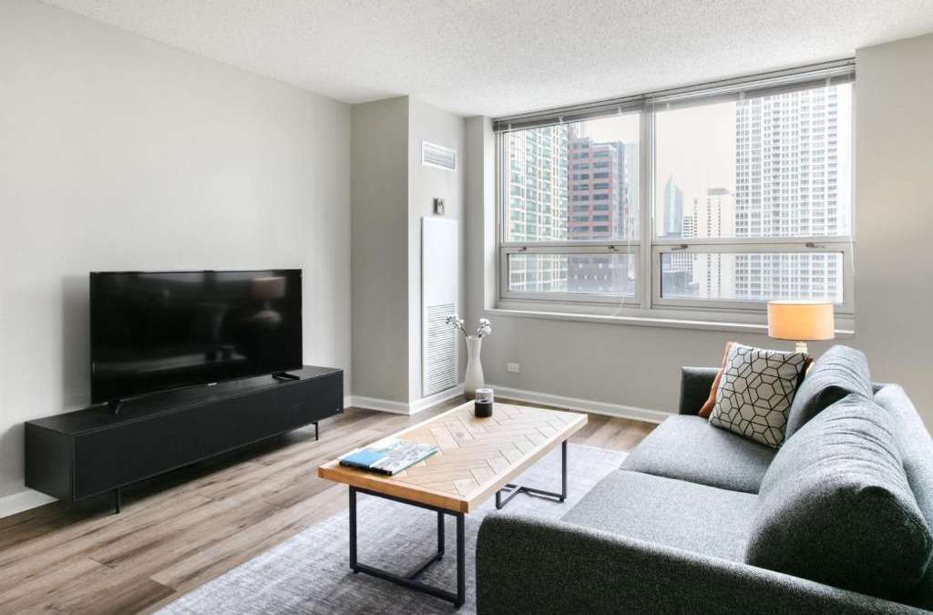 Rush and Division Apartment | River N 2BR w Gym WD nr Magnificent Mile CHI-164