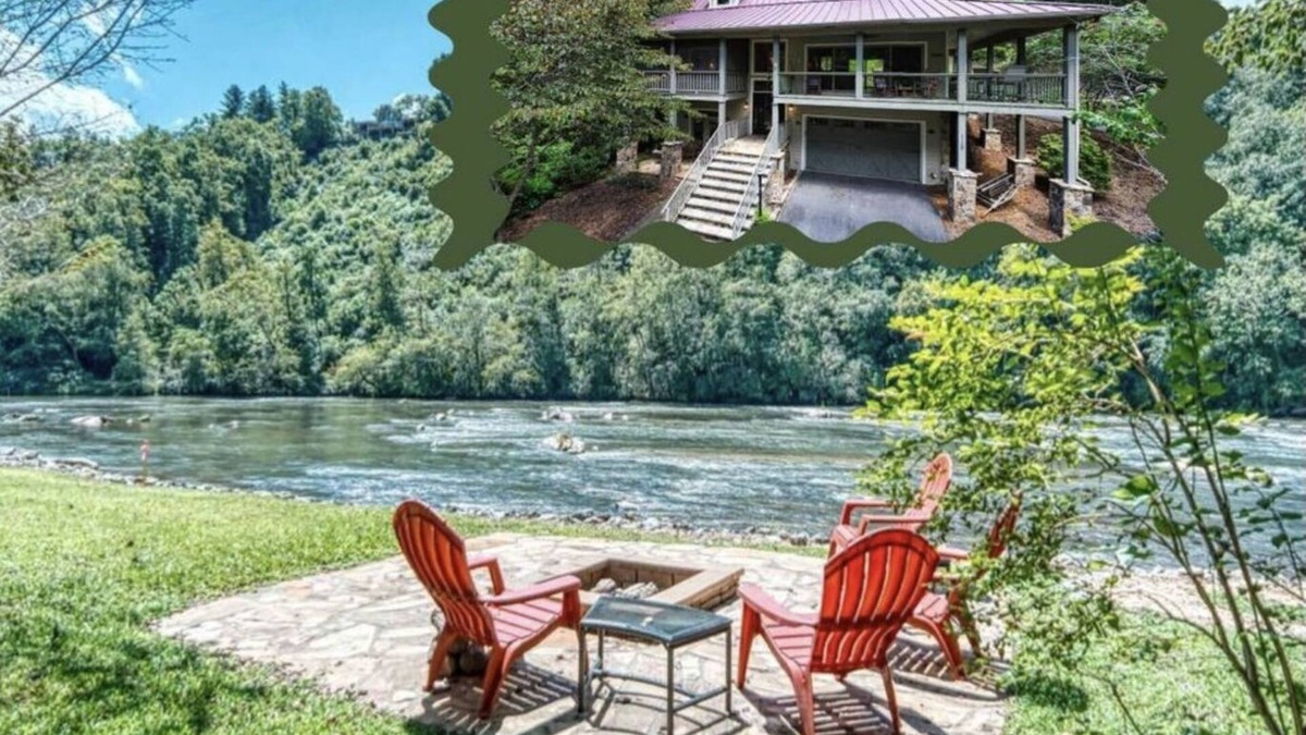 Murphy House | "River Paradise!" Luxury waterfront home situated on beautiful Hiawassee River.
