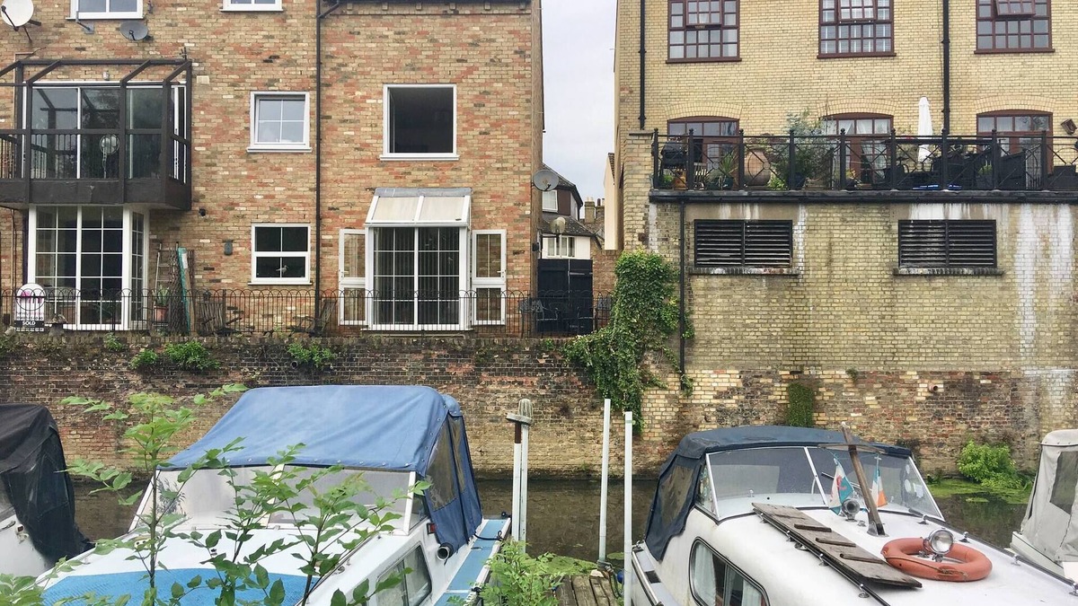 St Neots Apartment | River Penthouse Apartment In The Heart