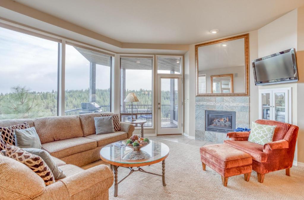 Century West House | River Ridge 322A - Meredith Lodging