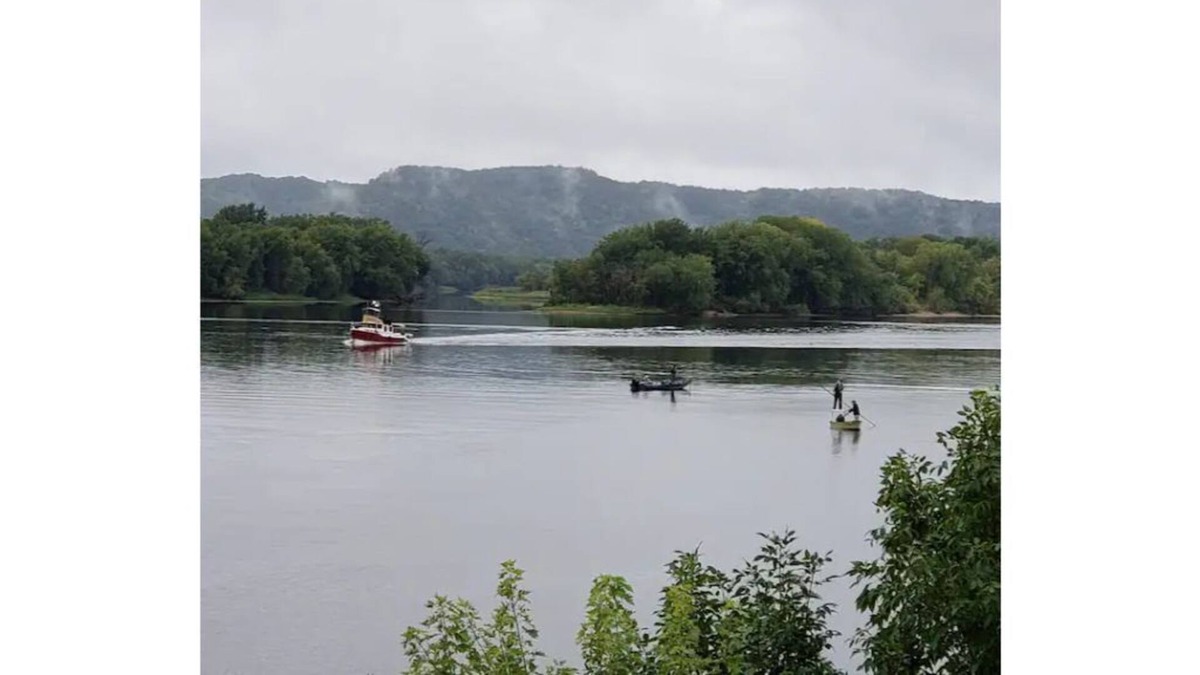 Fountain City House | River Road Abode: breathtaking river views