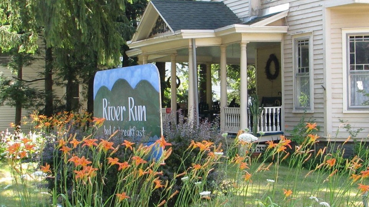 Fleischmanns Bed & Breakfast | River Run Bed and Breakfast