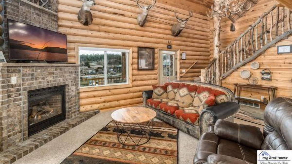 Mammoth Creek Cabin | River Run is the perfect escape to the southern Utah mountains for peace and beauty