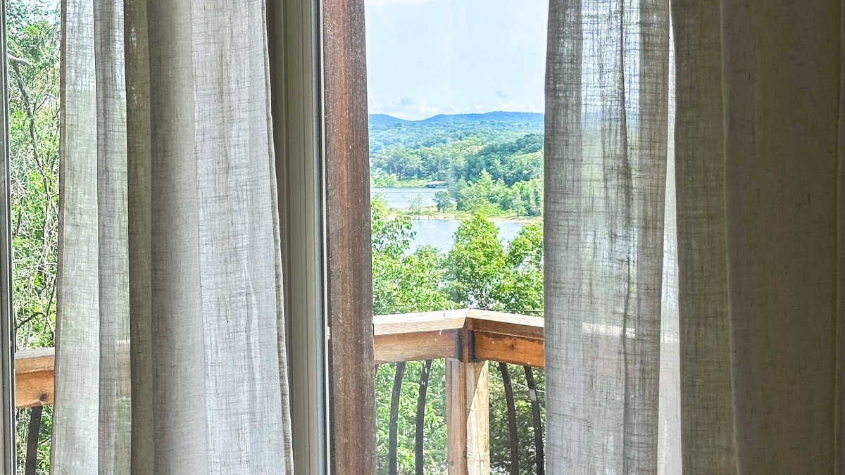 Shell Knob House | River Run Retreat: Incredible Panoramic Lake Views!