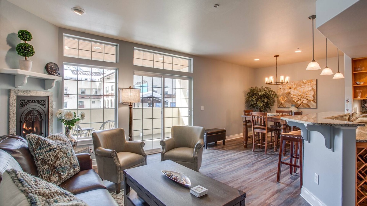 Leavenworth Condo | River's Echo Downtown Leavenworth Condo Vacation Rental, Mountain View for 6