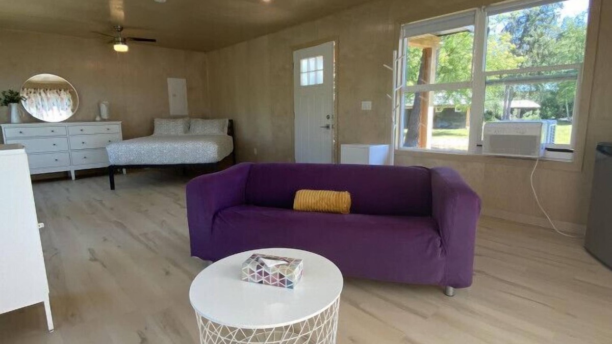 Clearwater Cabin | River's Edge Retreat - Shale Glamping Cabin